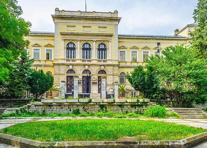 Downtown Point 公寓 *